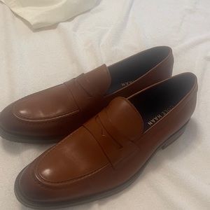 Men’s size 11 cole Haan zero grand loafer (brand new never worn)
